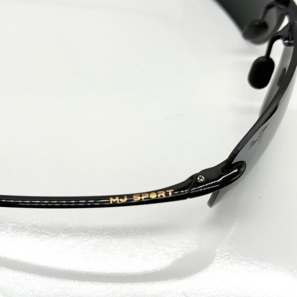 Maui Jim 422-02 Breakwall Sunglasses Black Frame Grey Polrized Lenses Sport Case - Picture 5 of 11